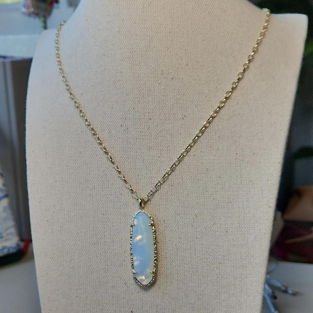 NWT Kendra Scott Layla Long Necklace